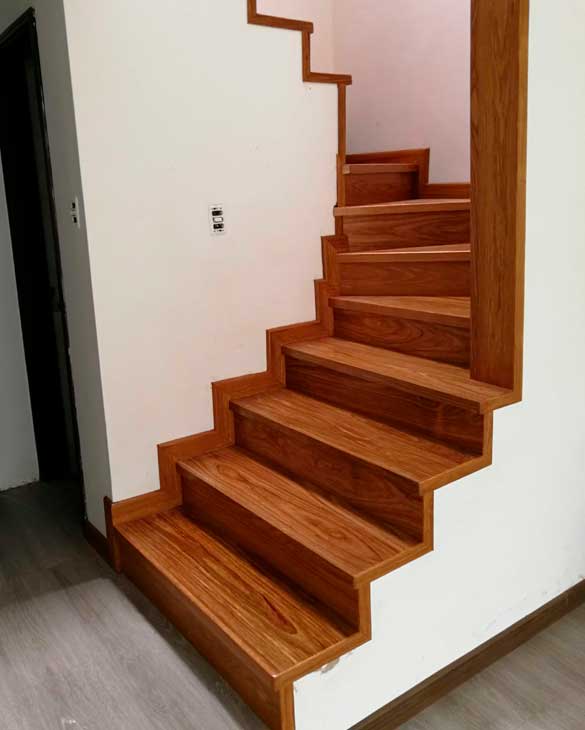 Escalera Granadillo